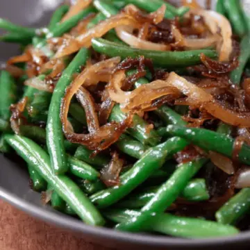 Green Beans with Caramelized Onions