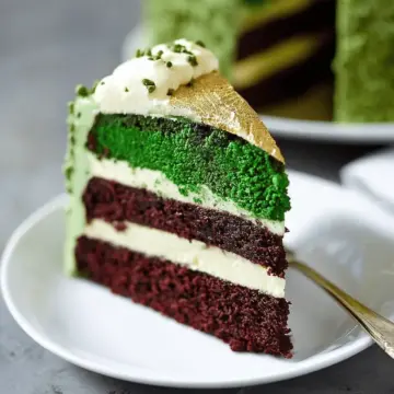 Green Velvet Cheesecake Cake Recipe
